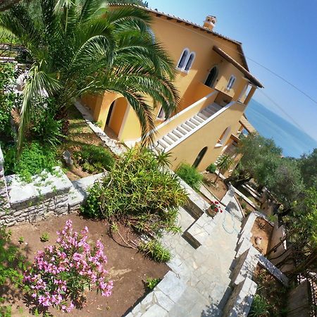 Silent Bay Apartments Katavolos Luaran gambar