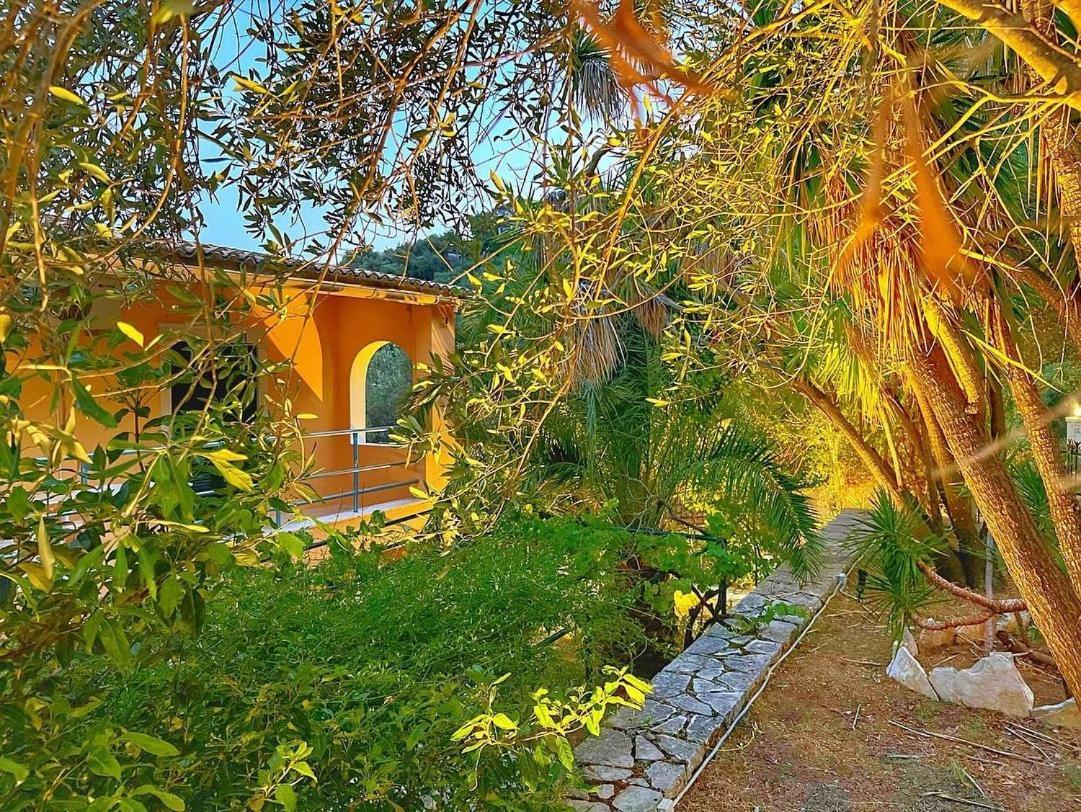 Silent Bay Apartments Katavolos Luaran gambar