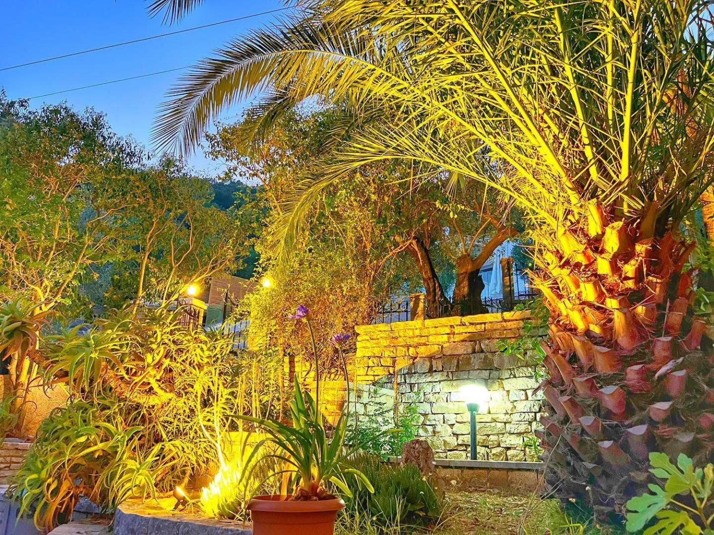 Silent Bay Apartments Katavolos Luaran gambar