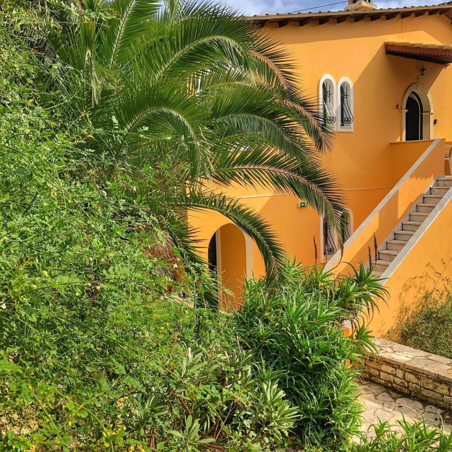 Silent Bay Apartments Katavolos Luaran gambar