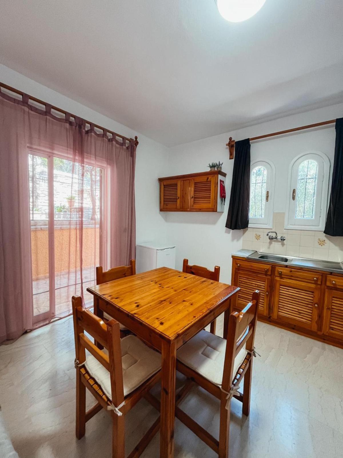 Silent Bay Apartments Katavolos Luaran gambar