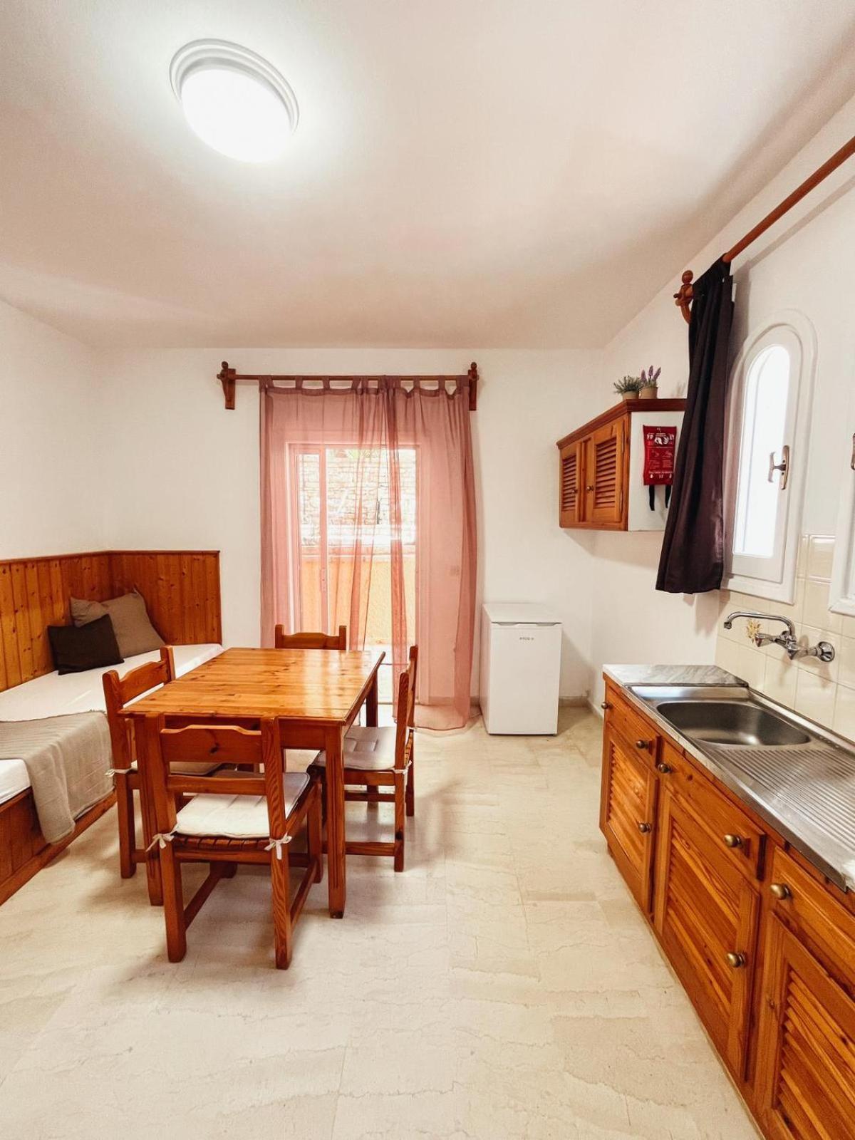 Silent Bay Apartments Katavolos Luaran gambar